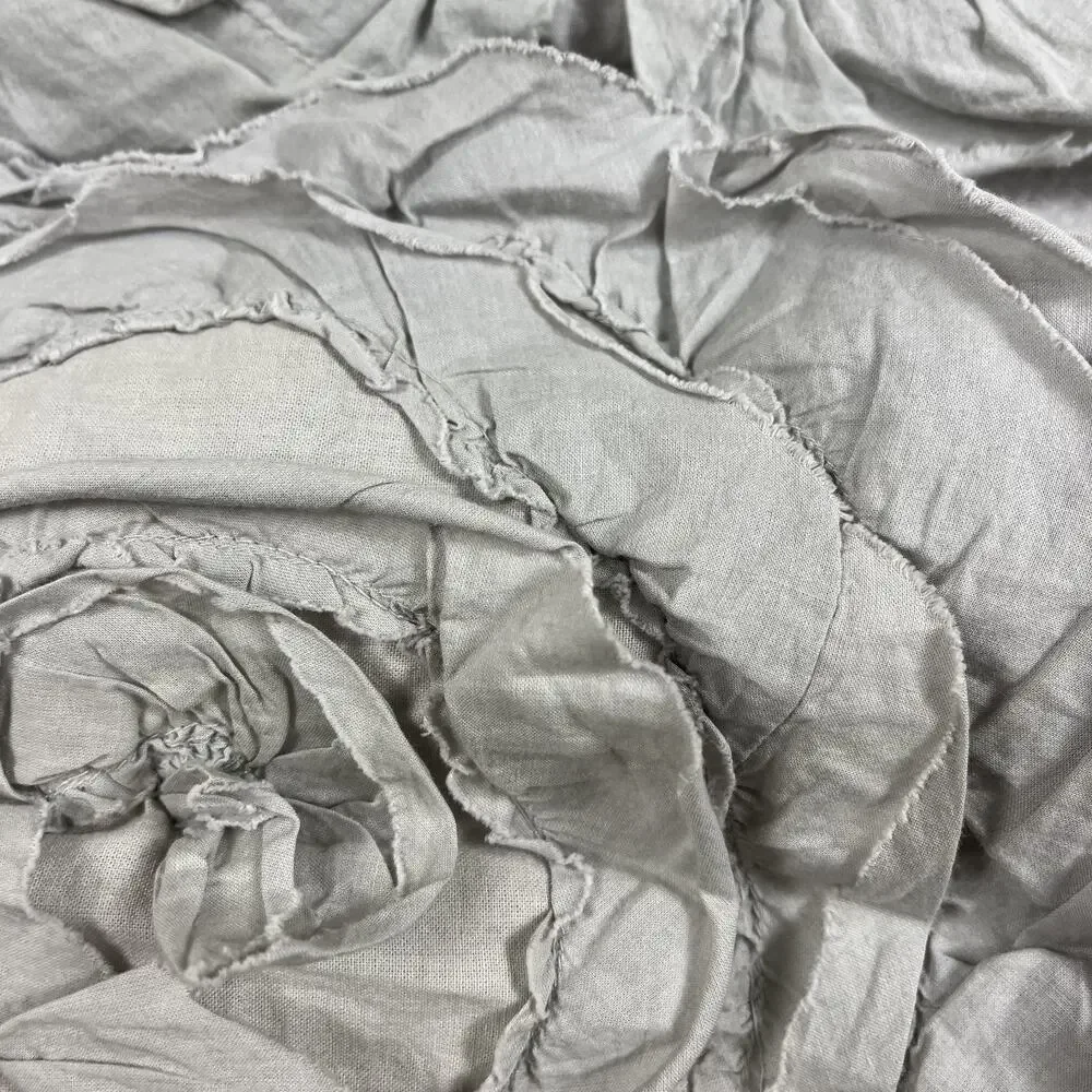 Pottery Barn Monique Lhuillier Standard Pillow Shams (2) Gray All-Over 3D Rosset